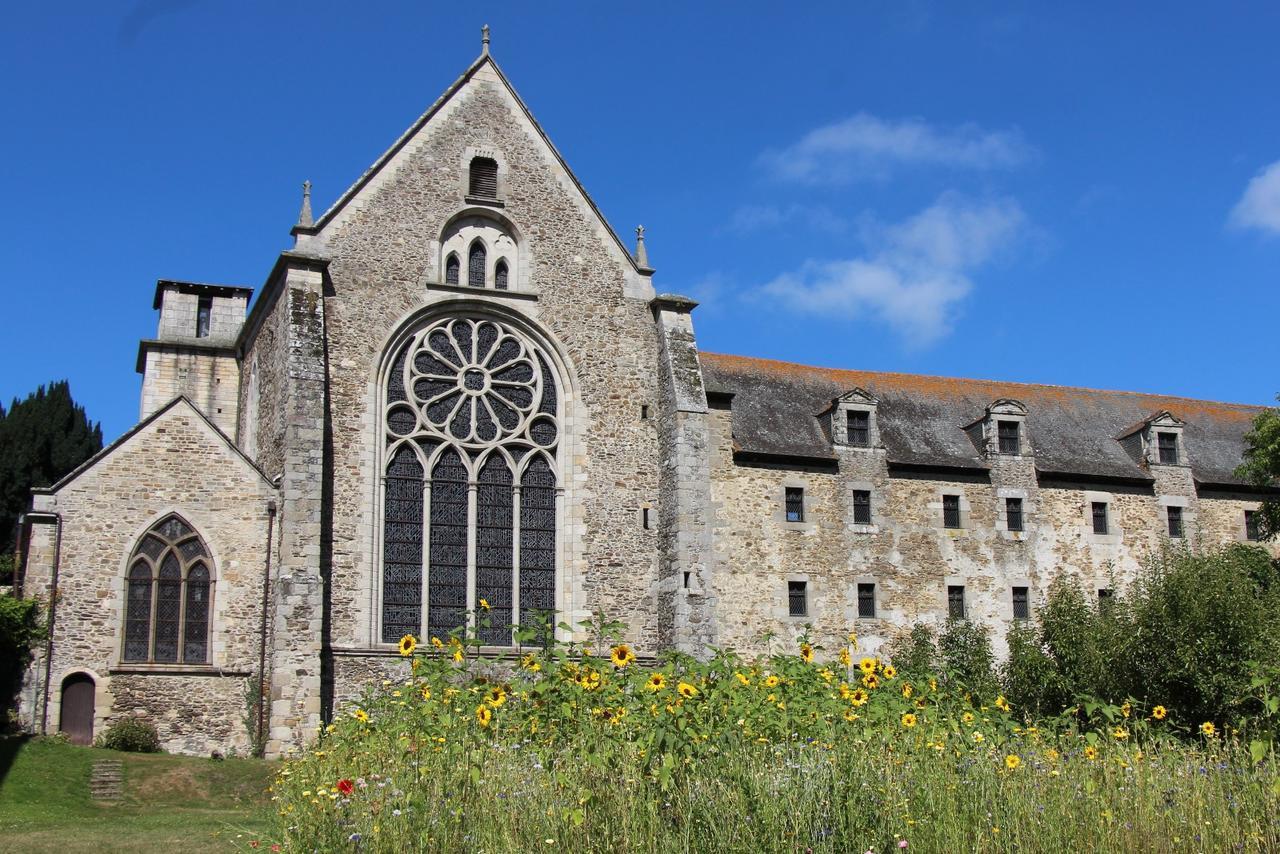 La Tocade Del Arte - Dinan Bed & Breakfast Lanvallay ภายนอก รูปภาพ