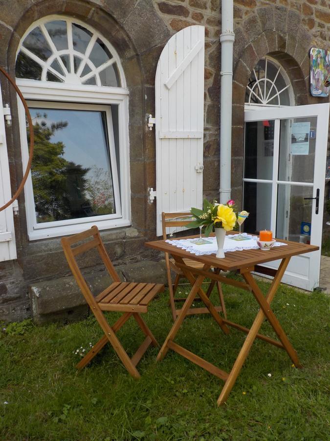 La Tocade Del Arte - Dinan Bed & Breakfast Lanvallay ภายนอก รูปภาพ